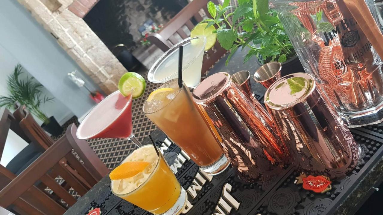 The Portcullis Hotel 치핑 소드버리 외부 사진